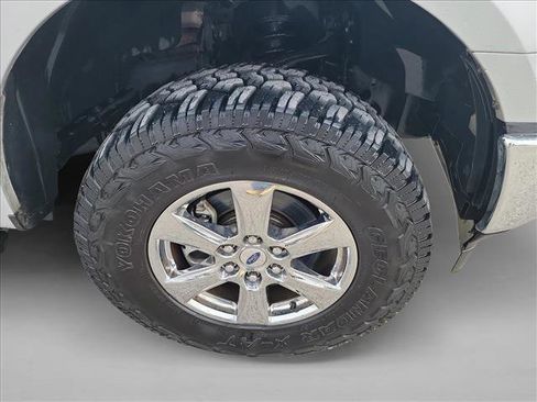 Used 2018 Ford F150 XLT w/ Equipment Group 302A Luxury image 10