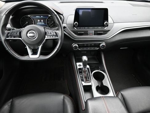 Used 2023 Nissan Altima 2.5 SR FWD image 15