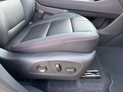 New 2026 Chevrolet Traverse RS FWD image 32
