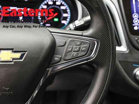 Used 2024 Chevrolet Malibu LT FWD image 16