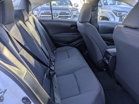 Used 2025 Toyota Corolla LE image 29