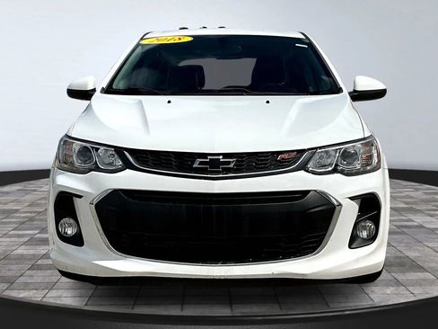 Used 2018 Chevrolet Sonic Premier image 2