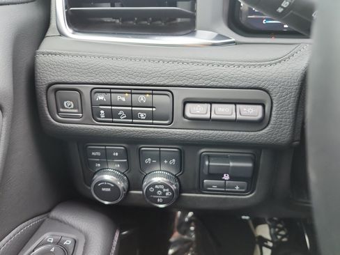Used 2023 GMC Yukon Denali w/ Max Trailering Package AWD/4WD image 26