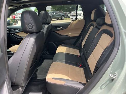 Used 2025 Chevrolet Equinox ACTIV w/ Convenience Package III FWD image 34