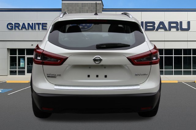 Used 2020 Nissan Rogue Sport SV w/ All-Weather Package AWD/4WD image 9