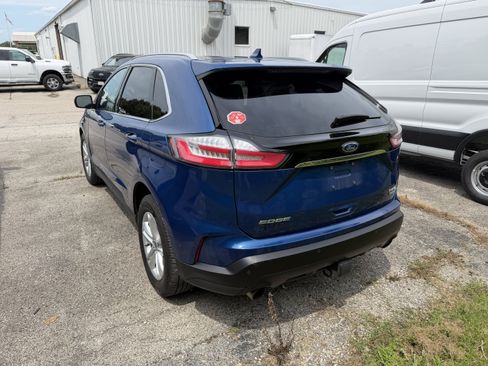 Used 2020 Ford Edge SEL w/ Convenience Package AWD/4WD image 11