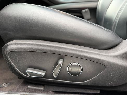 Used 2017 Lincoln MKZ Premiere FWD image 25