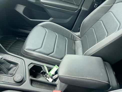Used 2023 Volkswagen Tiguan SEL R-Line AWD/4WD image 21