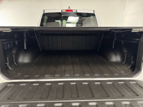 Used 2025 RAM 1500 Big Horn AWD/4WD image 19