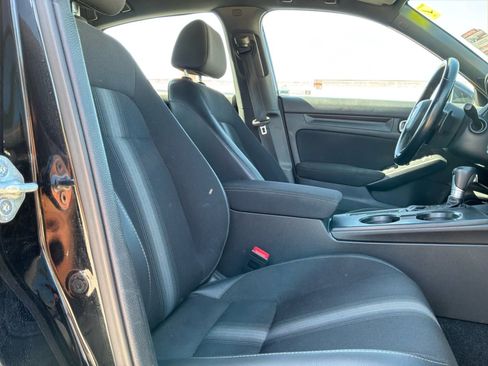 Used 2025 Honda Civic Sport image 21