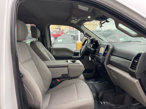 Used 2021 Ford F250 XLT w/ FX4 Off-Road Package image 29