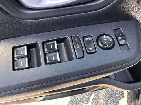 Used 2023 Honda Pilot EX-L image 9