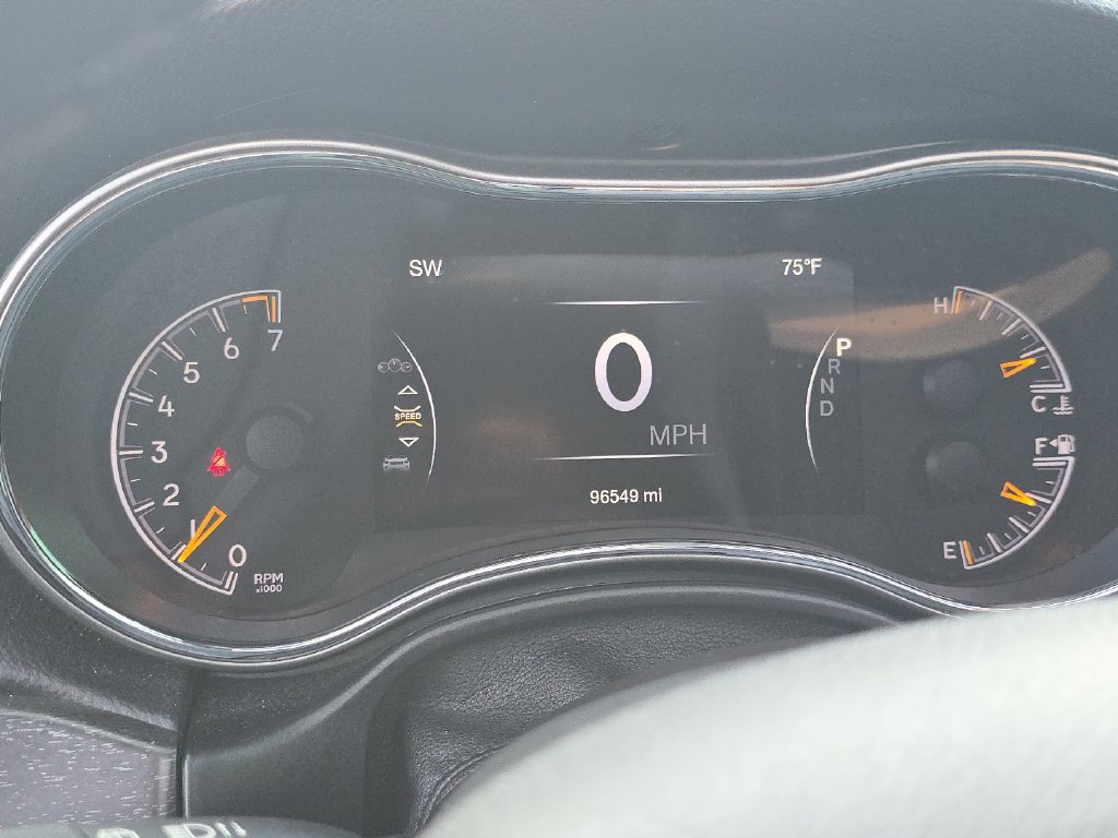 Used 2018 Jeep Grand Cherokee Altitude AWD/4WD image 29