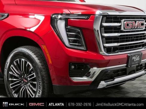 Certified 2025 GMC Yukon Elevation AWD/4WD image 39