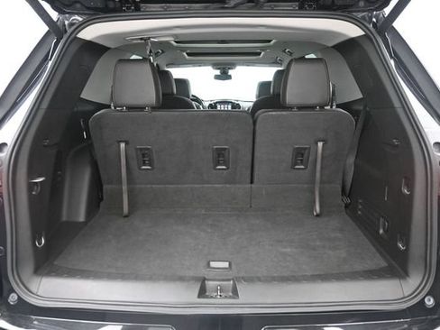 Used 2019 Chevrolet Traverse Premier w/ Redline Edition FWD image 36