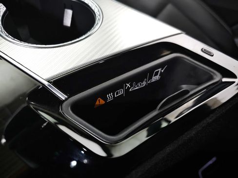Certified 2024 Cadillac Lyriq Tech AWD/4WD image 34
