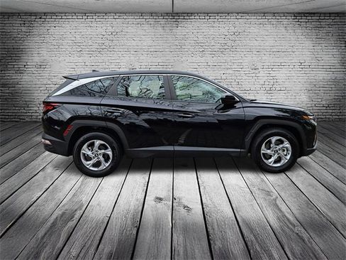 Used 2024 Hyundai Tucson SE image 6