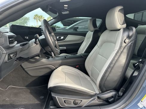 Used 2024 Ford Mustang Premium RWD image 3