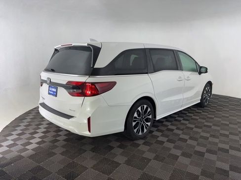 Used 2026 Honda Odyssey Elite image 7