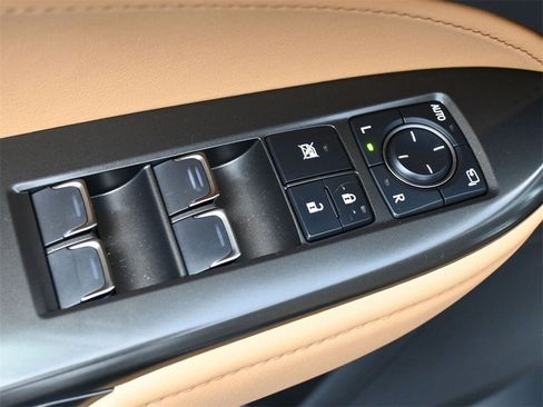 Used 2024 Lexus NX 250 250 Premium image 4