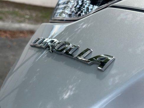 Used 2023 Toyota Corolla LE FWD image 33
