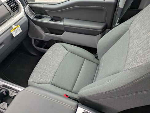 New 2025 Ford F350 XLT w/ Black Appearance Package image 19