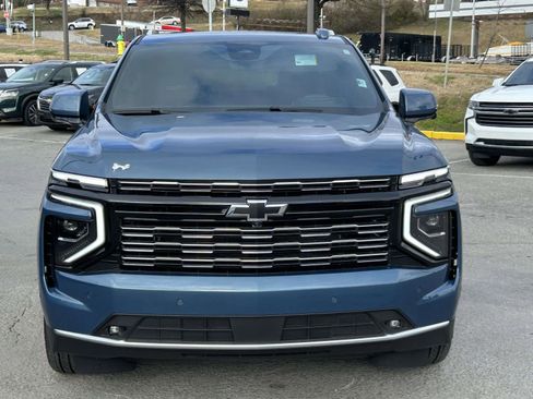 Used 2025 Chevrolet Tahoe High Country image 8