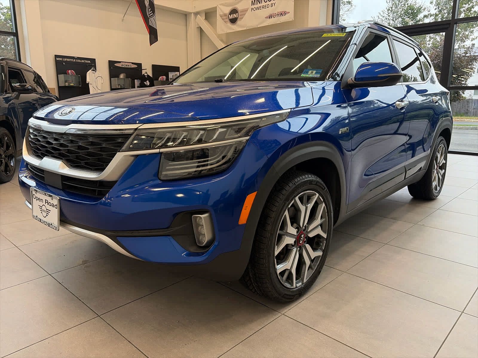 Used 2021 Kia Seltos SX w/ SX Sunroof Package AWD/4WD image 1