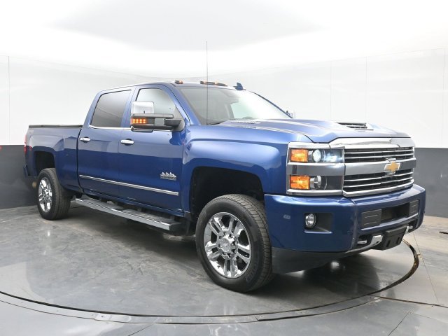 Used 2017 Chevrolet Silverado 2500 High Country w/ Duramax Plus Package AWD/4WD image 2