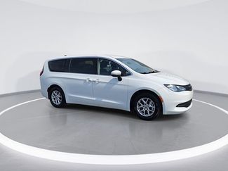 Used 2023 Chrysler Voyager LX FWD video 2