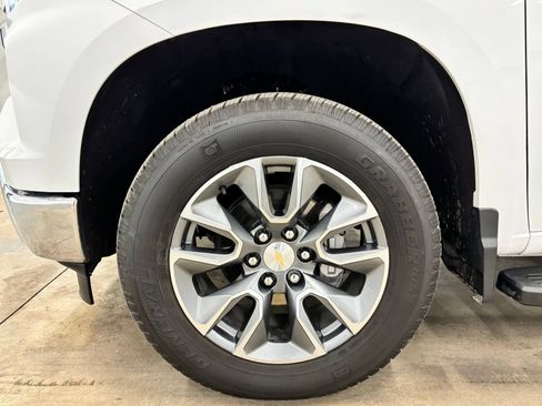 Used 2026 Chevrolet Silverado 1500 LT w/ Texas Edition Plus AWD/4WD image 9