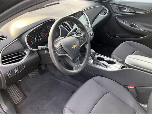 Used 2023 Chevrolet Malibu LT image 16