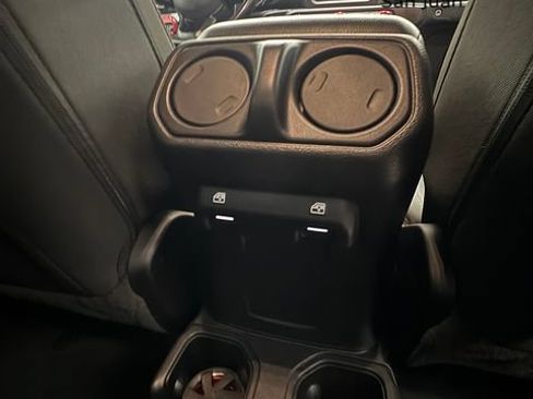 Used 2022 Jeep Gladiator Sport AWD/4WD image 30