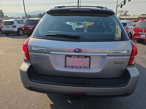 Used 2008 Subaru Outback 2.5i L.L. Bean AWD/4WD image 7