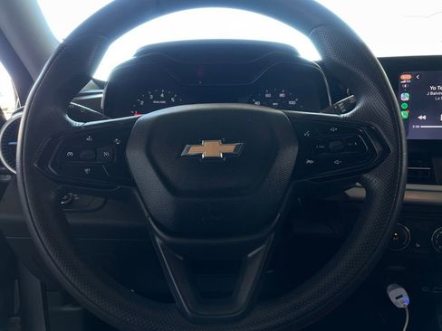 Used 2024 Chevrolet Trax LS w/ LS Convenience Package image 28