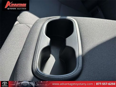 Used 2020 Toyota Corolla LE image 19