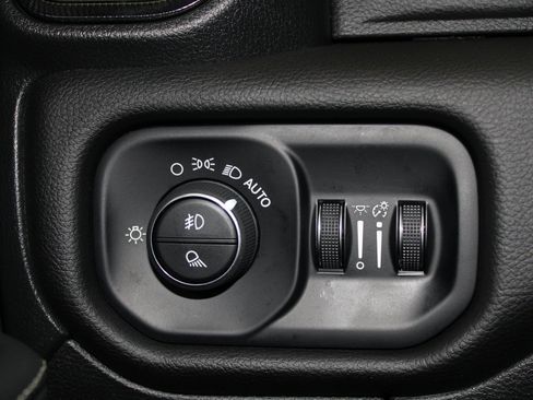 Used 2025 RAM 1500 RHO image 47