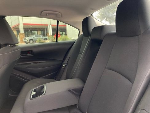 Used 2025 Toyota Corolla LE FWD image 10