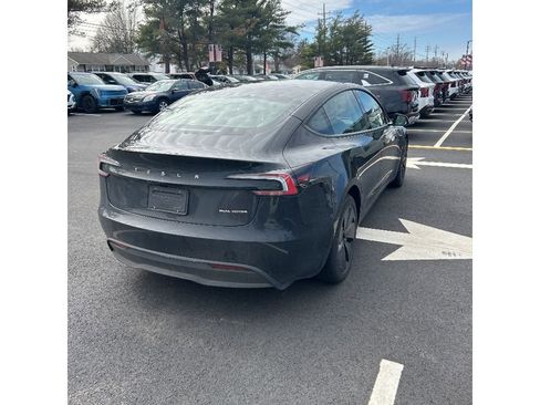 Used 2025 Tesla Model 3 Long Range image 3