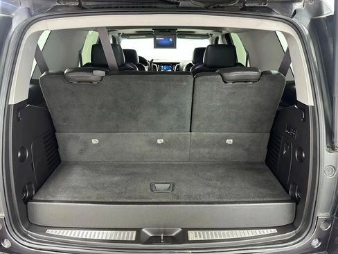 Used 2015 Cadillac Escalade Premium image 32