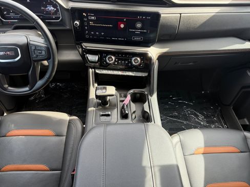 Used 2024 GMC Sierra 1500 AT4 w/ Technology Package image 15