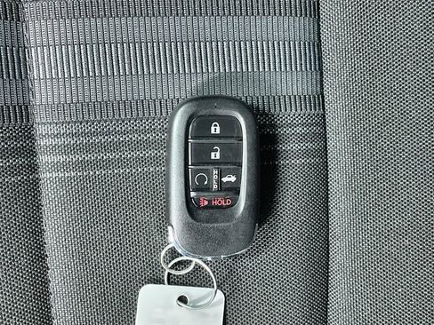 Certified 2025 Honda Civic Sport image 31