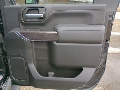 Used 2021 Chevrolet Silverado 2500 LTZ w/ LTZ Plus Package image 16