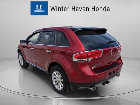 Used 2013 Lincoln MKX FWD image 6