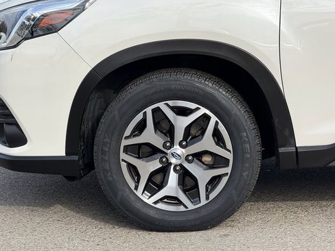 Certified 2023 Subaru Forester Premium image 10