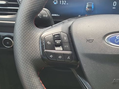 Used 2023 Ford Escape ST-Line Elite w/ Premium Technology Package AWD/4WD image 13