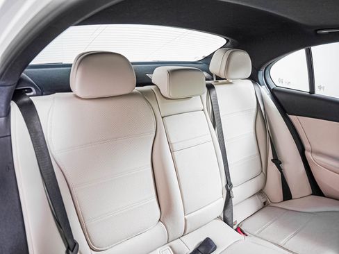Certified 2024 Mercedes-Benz C 300 Sedan image 10