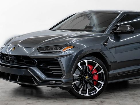 Used 2020 Lamborghini Urus image 3
