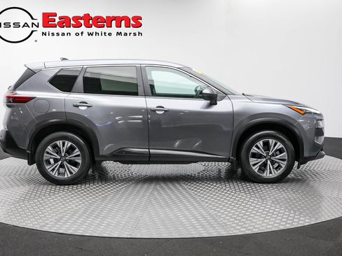 Used 2022 Nissan Rogue SV AWD/4WD image 4