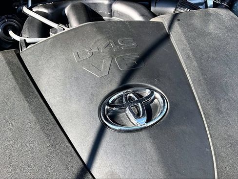 Used 2021 Toyota Highlander XLE AWD/4WD image 35